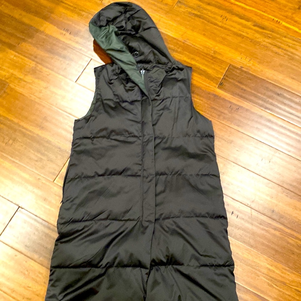 Zara Puffer long vest reversible with hood